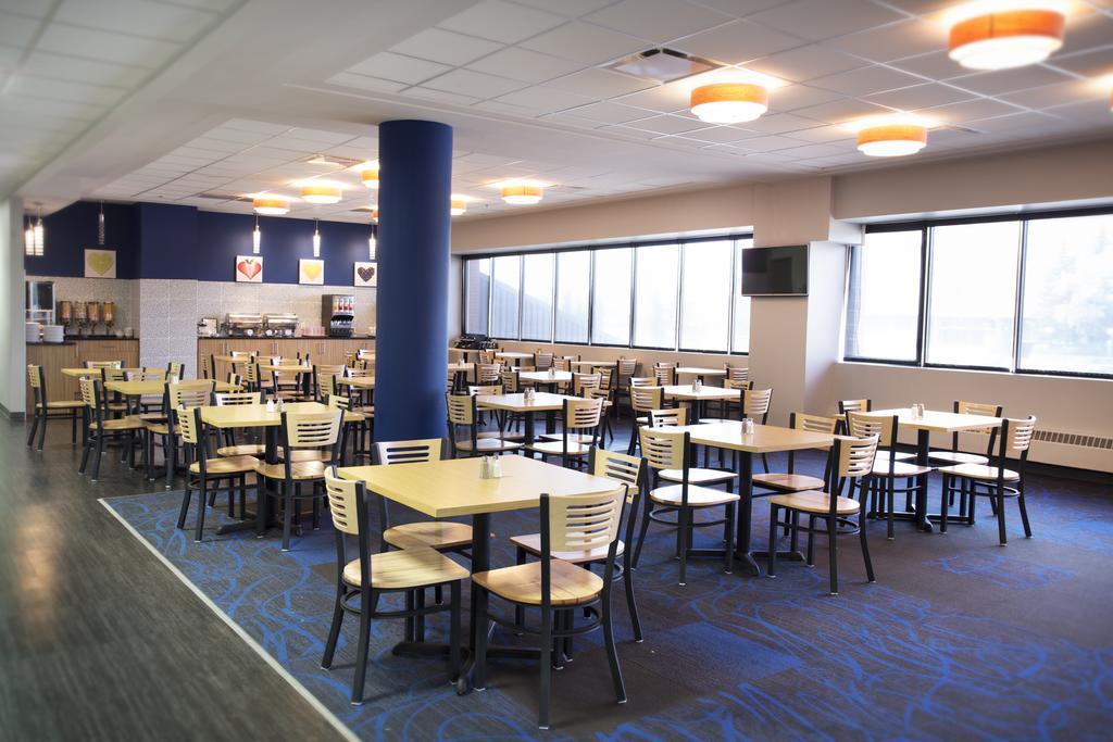 Coliseum Inn Edmonton Eksteriør billede