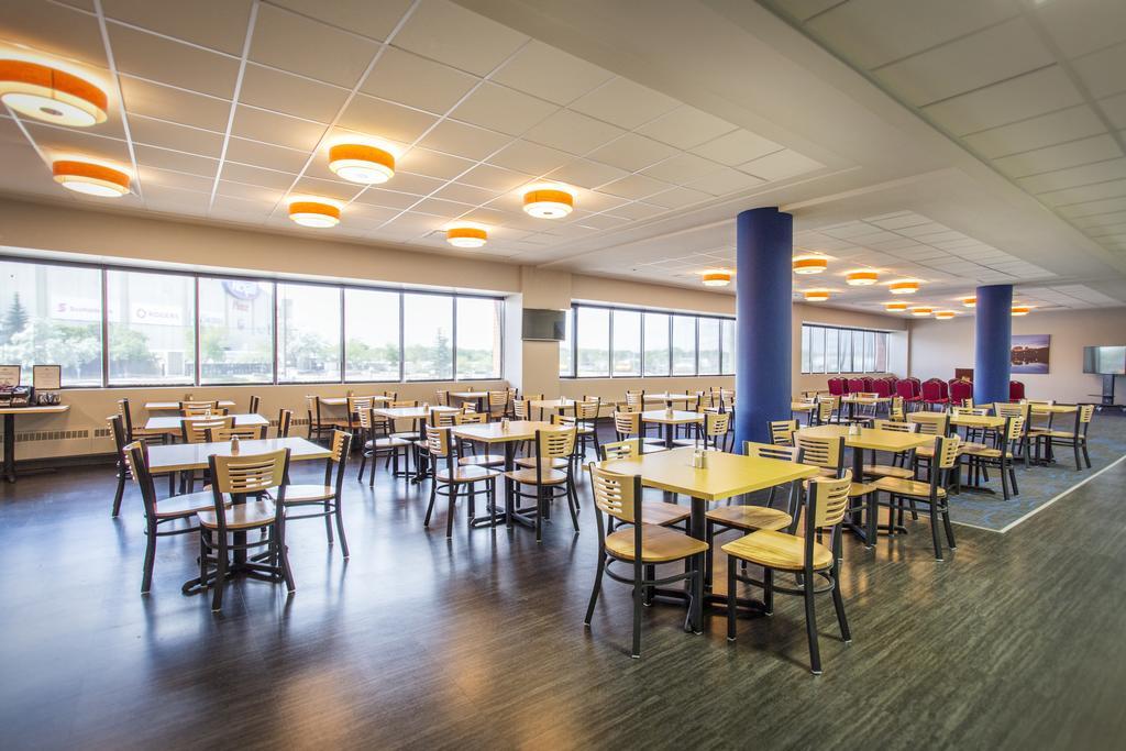 Coliseum Inn Edmonton Eksteriør billede