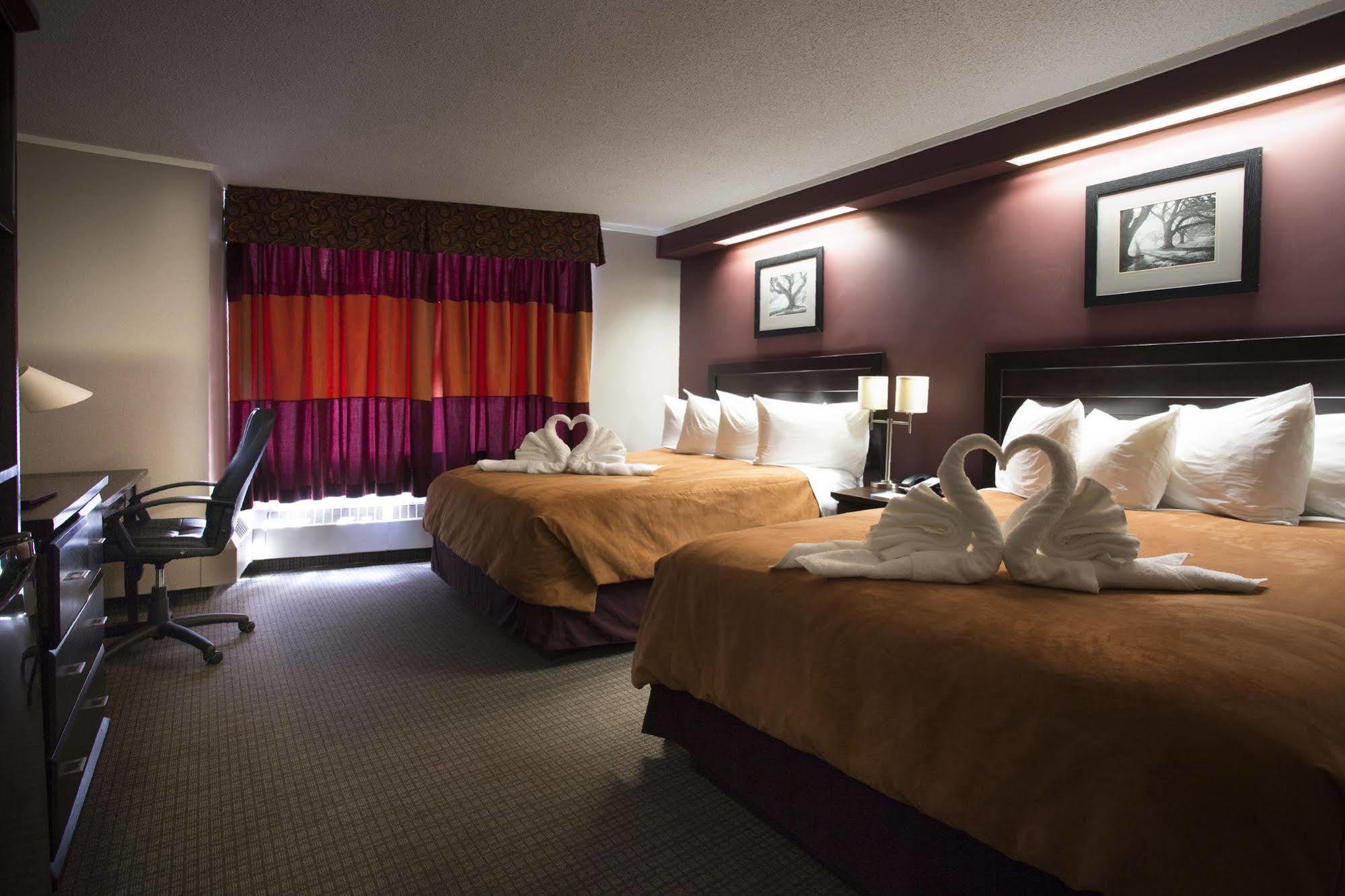 Coliseum Inn Edmonton Eksteriør billede